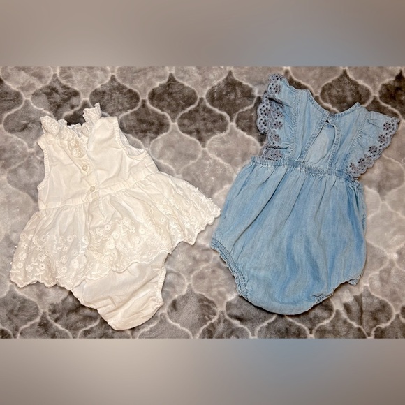 BabyGAP 2-Piece Baby Bubble Shorty One-Piece & Eyelet Bodysuit Dress/ Size 3-6M - Picture 3 of 9
